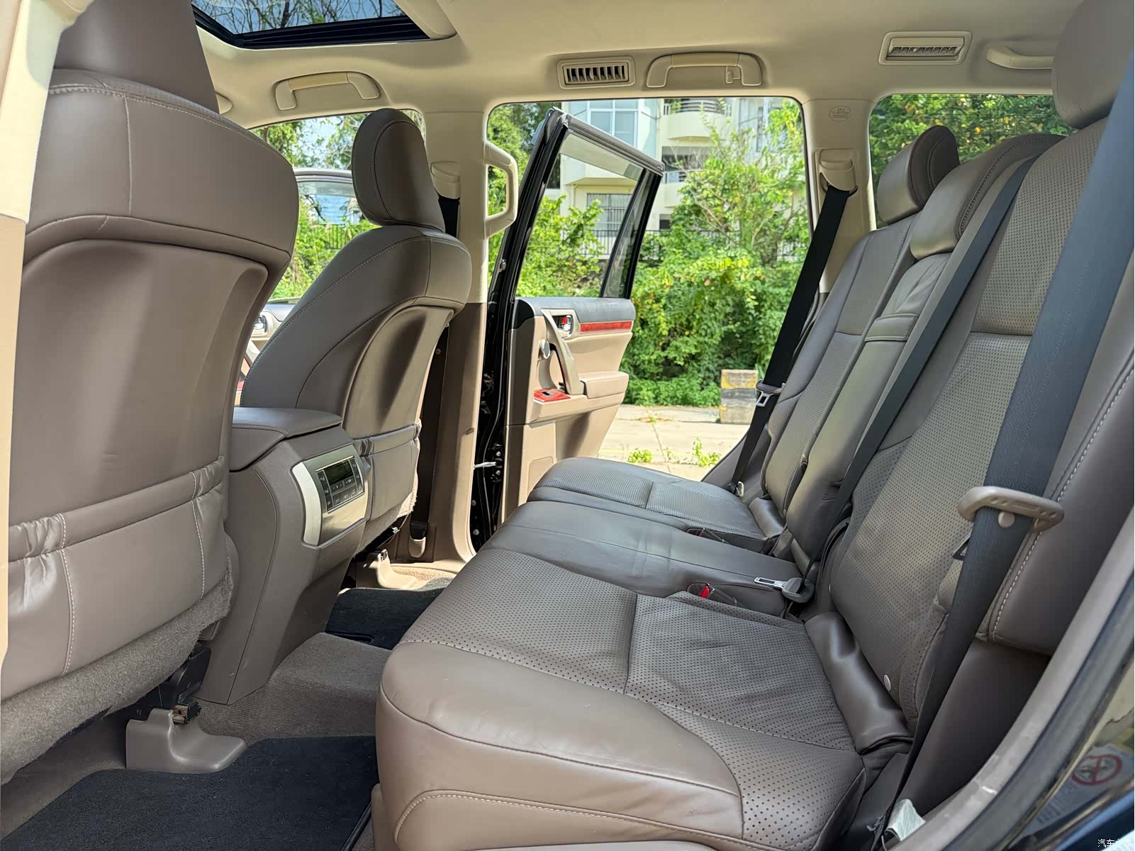Lexus GX, 2012 9