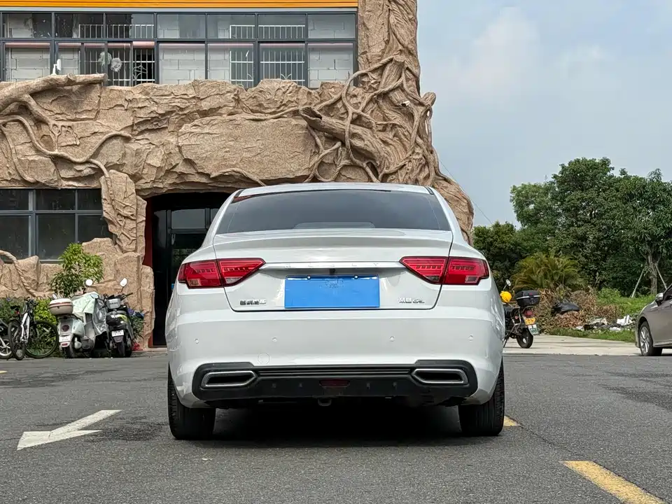 Geely Emgrand GL