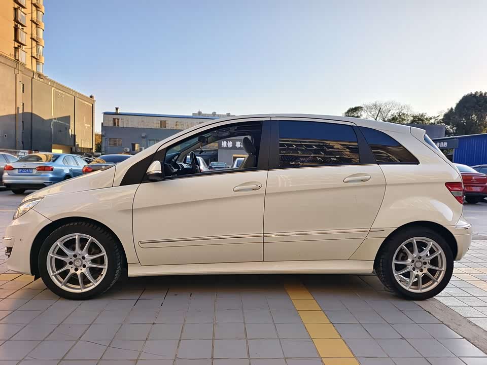 Mercedes-Benz Class B