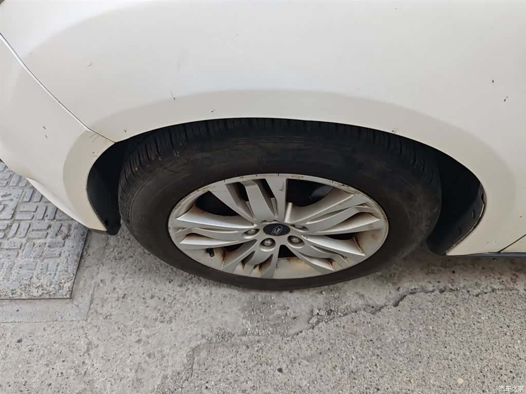 Ford Focus, 2015 23