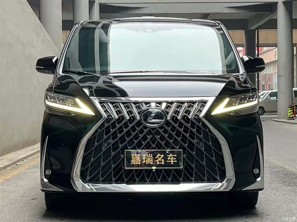 Lexus LM, 2020 2