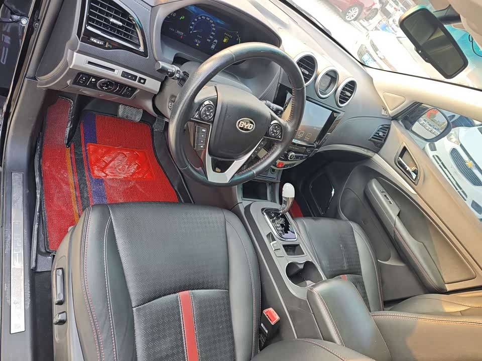 BYD S7