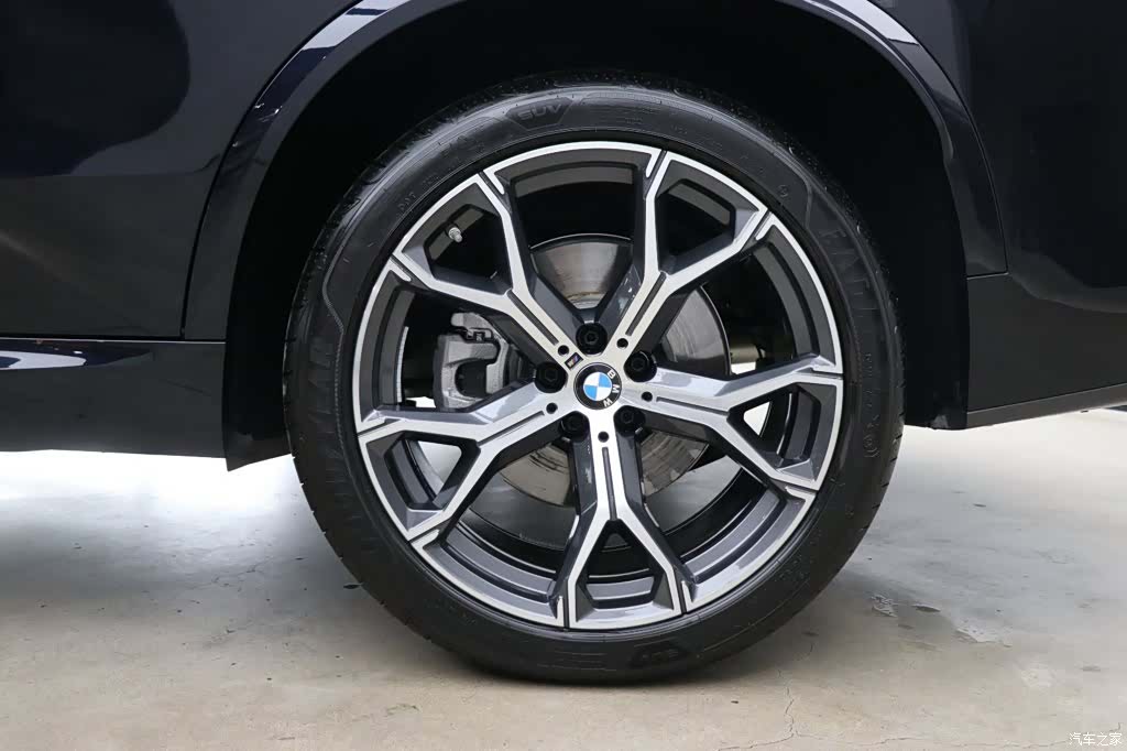 BMW X5, 2026 26