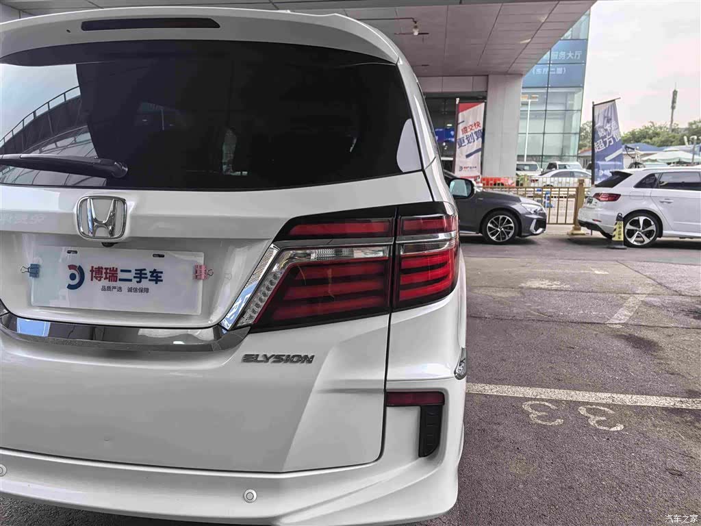 Honda Elysion, 2017 8