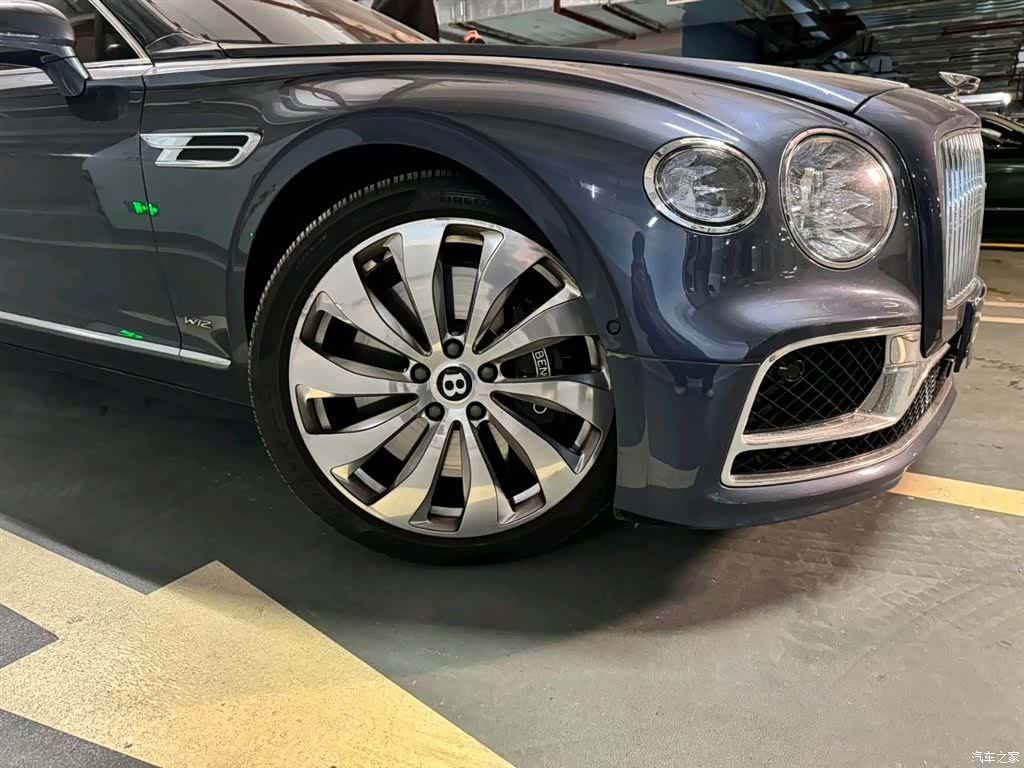 Bentley Flying Spur, 2020 10
