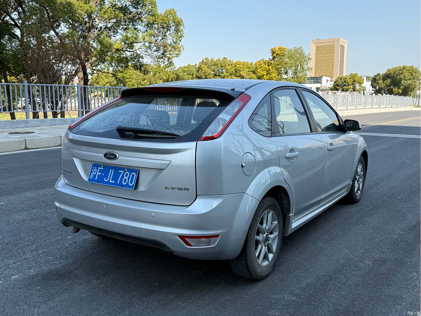 Ford Focus, 2010 10