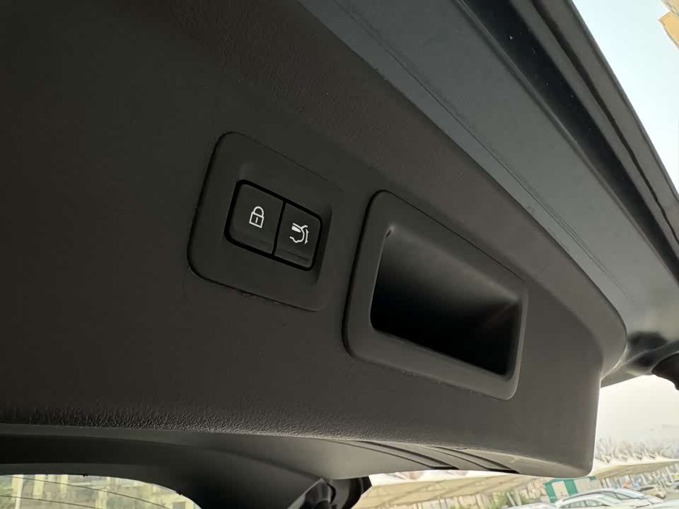 Mazda CX-50 line also