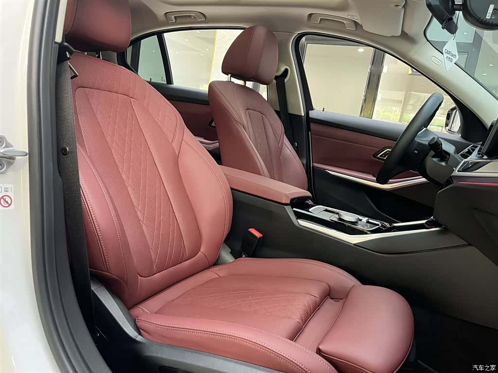 BMW i3, 2024 14