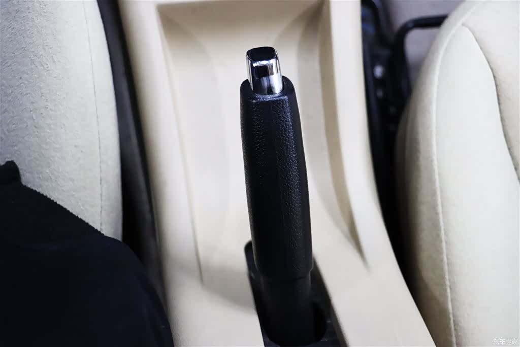 BAIC E Series, 2014 18