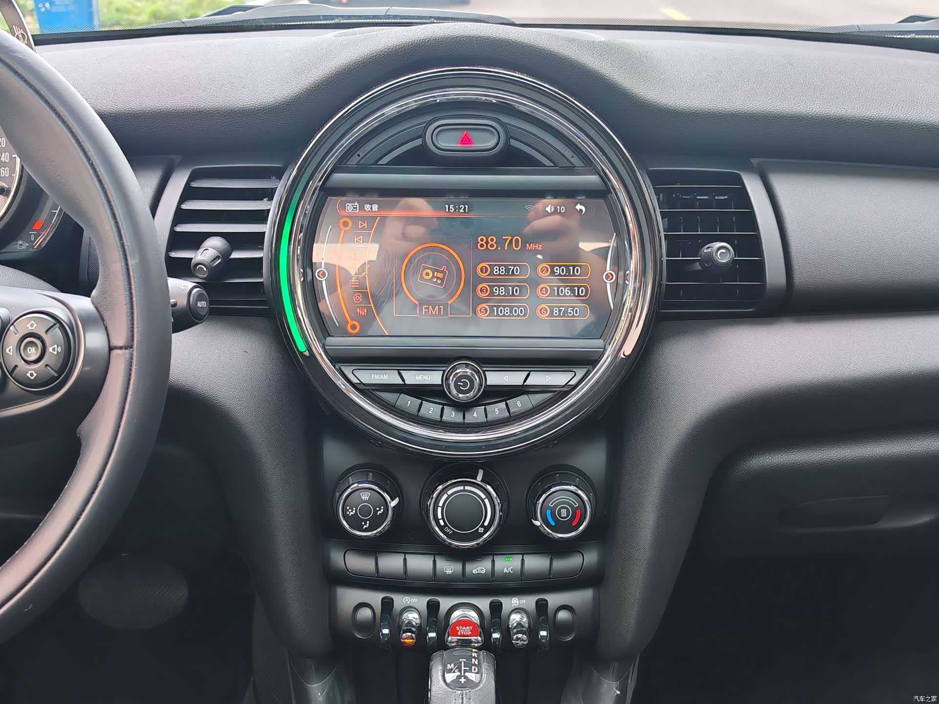 Mini ONE, 2018 21