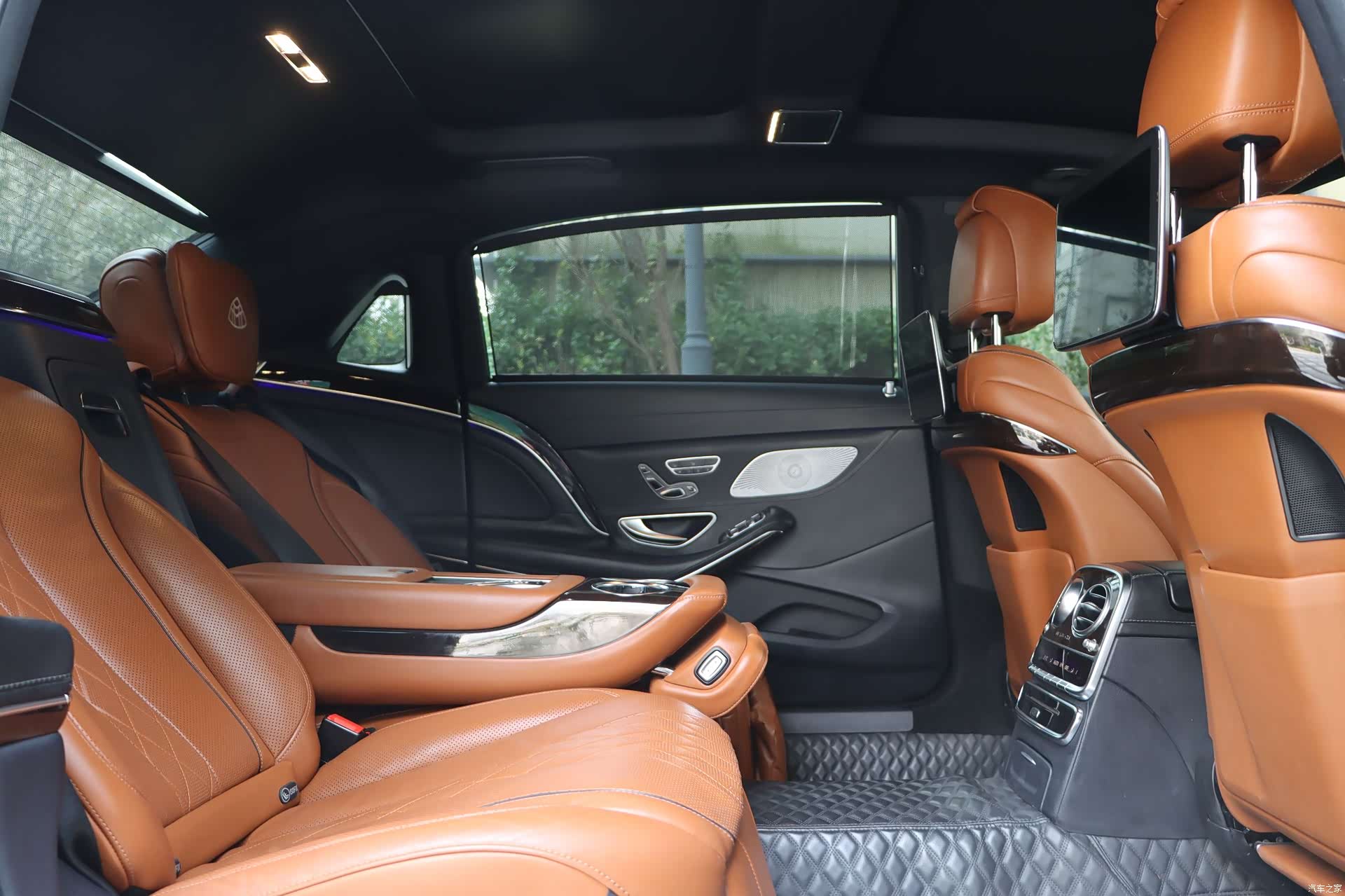 Maybach S-Class, 2020 35