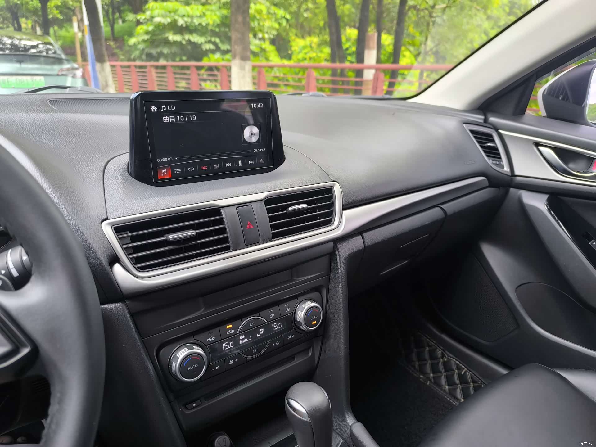 Mazda Mazda3, 2018 23