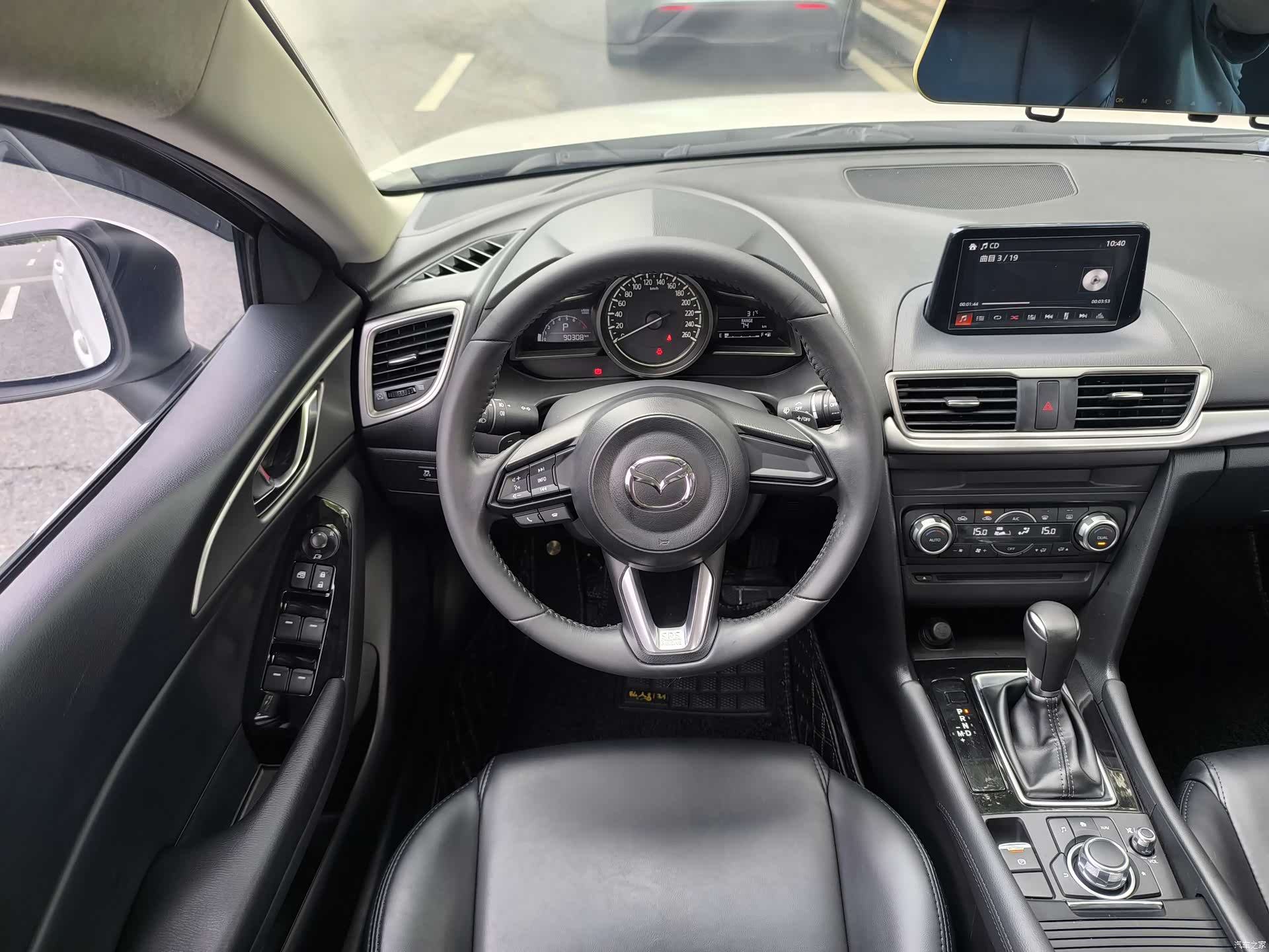 Mazda Mazda3, 2018 15