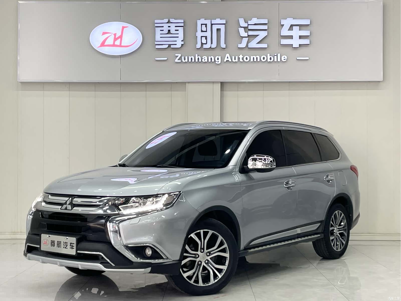 Mitsubishi Outlander, 2016 1