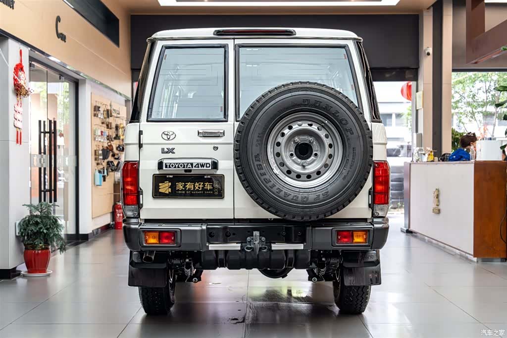 Toyota Land Cruiser, 2026 все фото