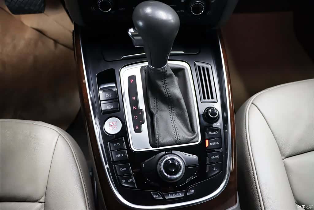 Audi Q5, 2010 15