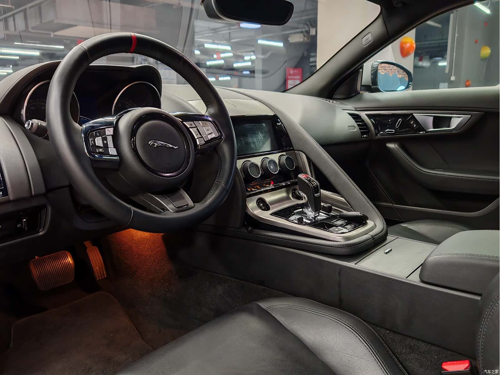 Jaguar F-TYPE, 2015 16
