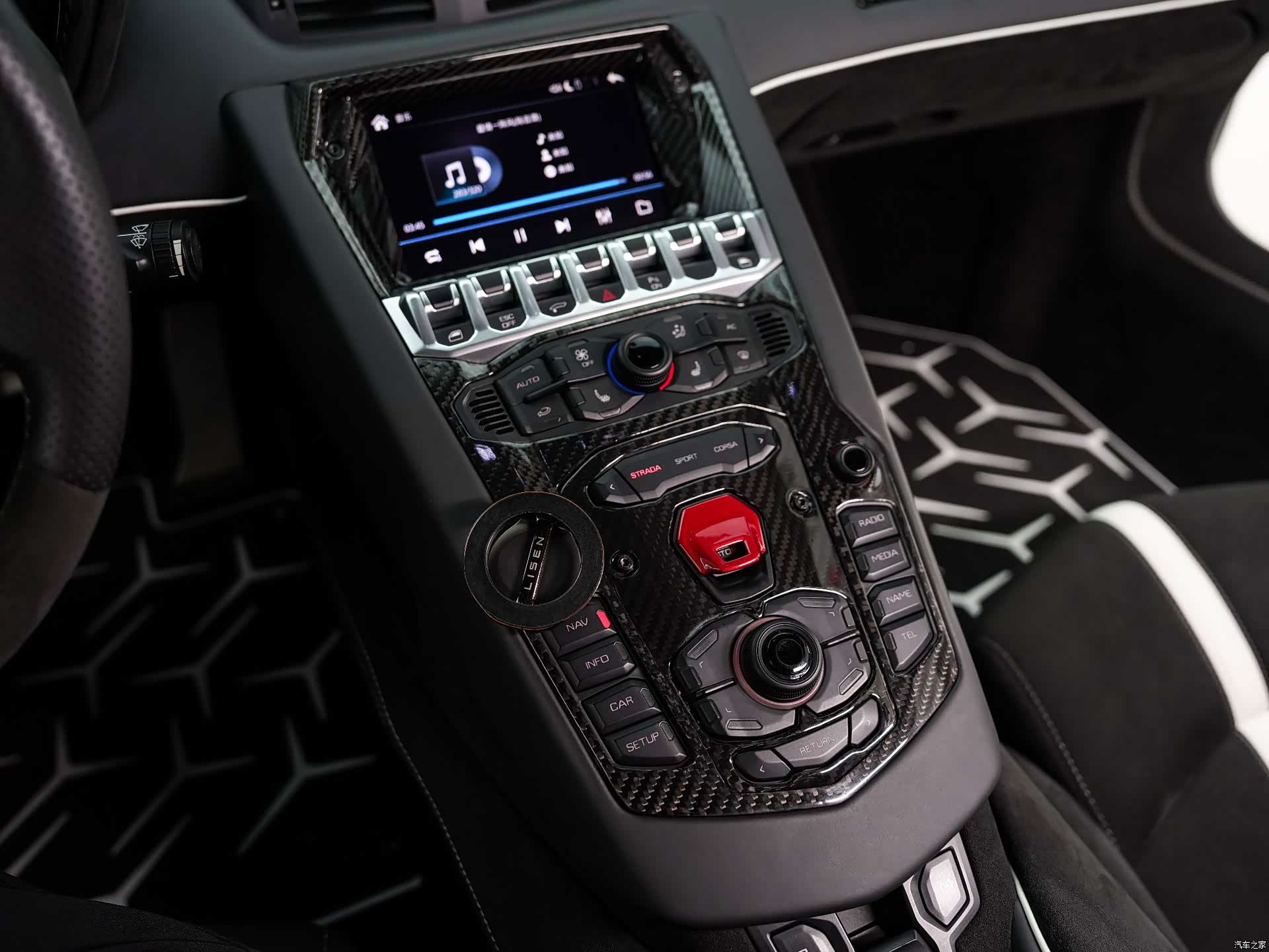 Lamborghini Aventador, 2012 24