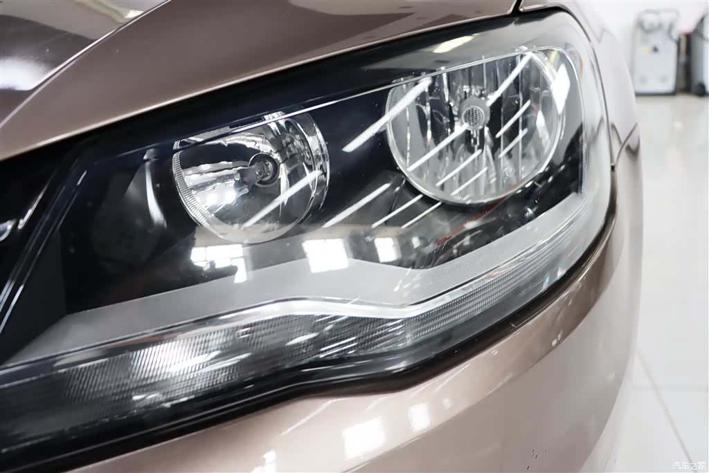 Volkswagen Bora, 2015 10