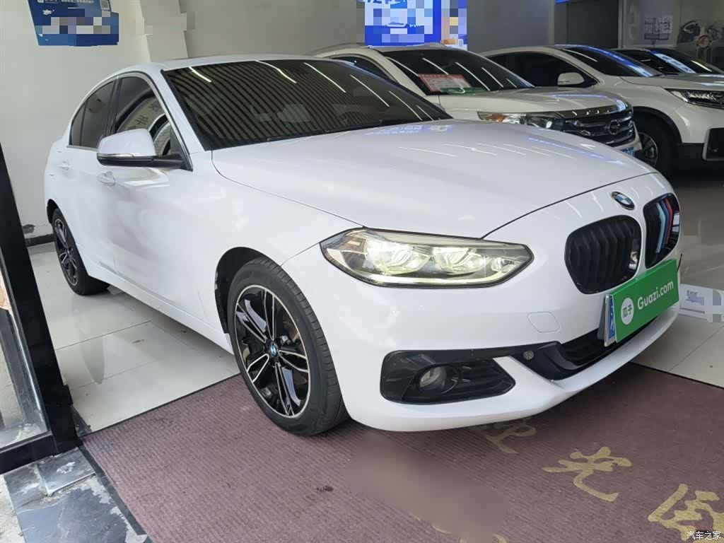 BMW 1 Series, 2017 все фото