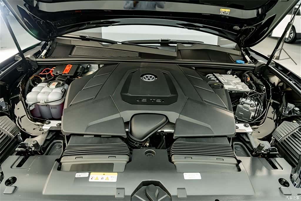 Volkswagen Touareg, 2023 27