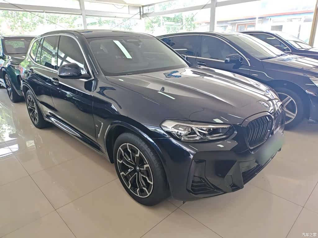 BMW iX3, 2024 4