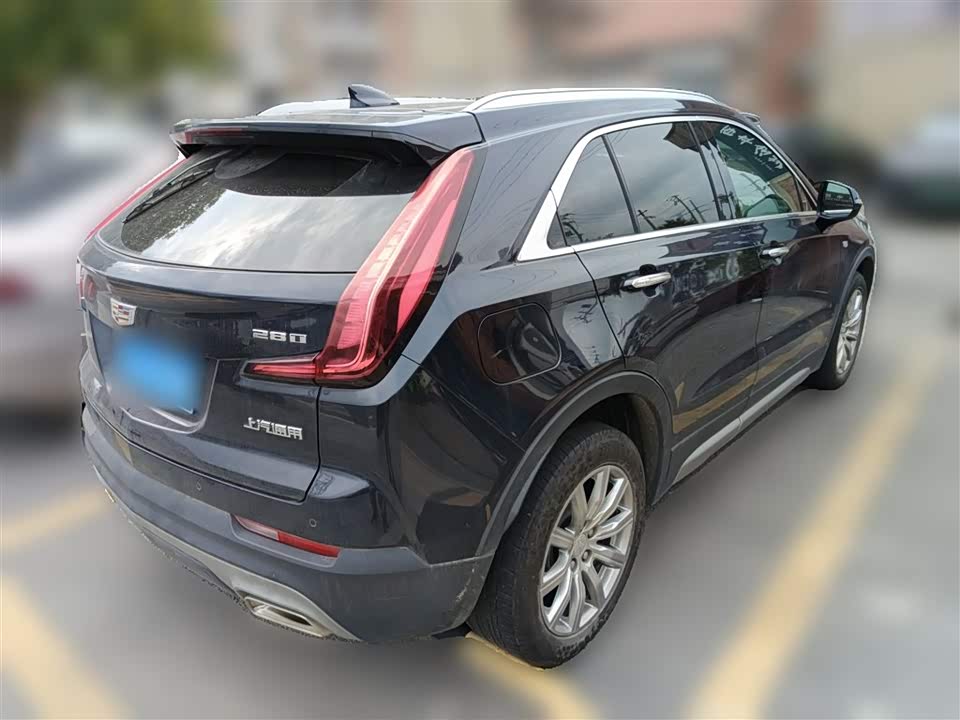 Cadillac XT4