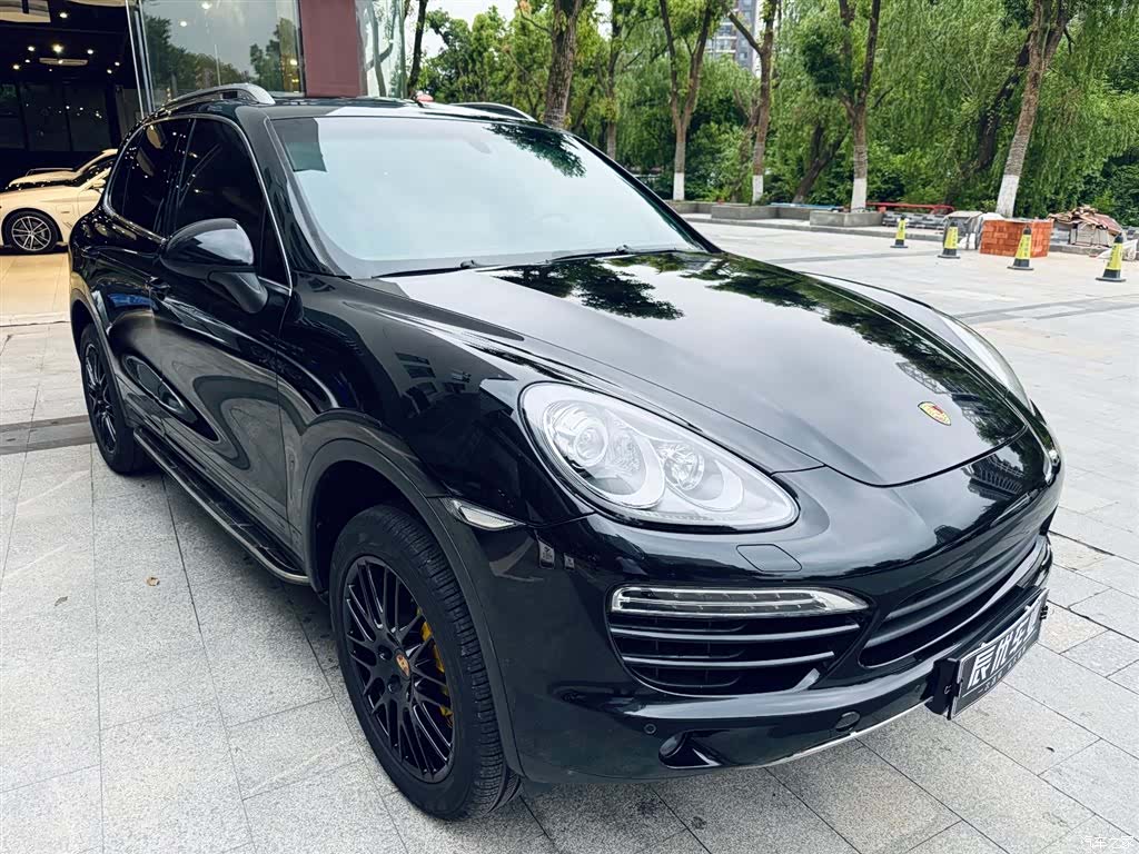 Porsche Cayenne, 2012 6