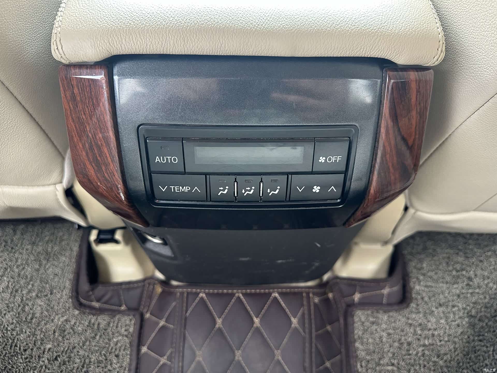 Toyota Prado, 2014 25