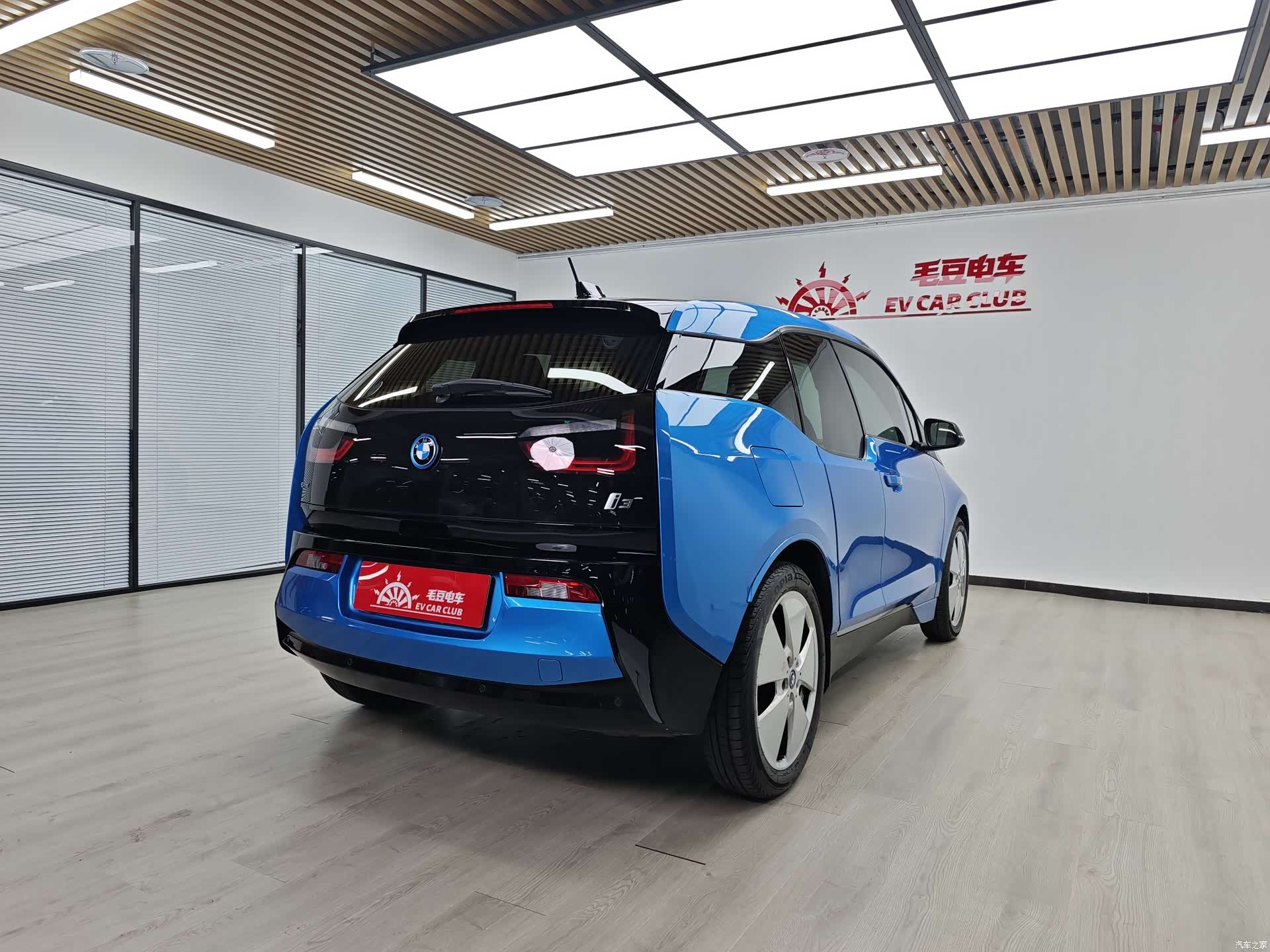BMW i3, 2017 все фото