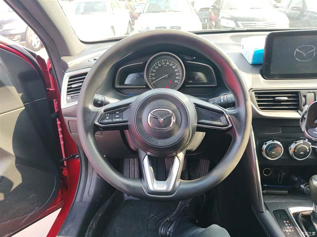 Mazda CX-4, 2019 7