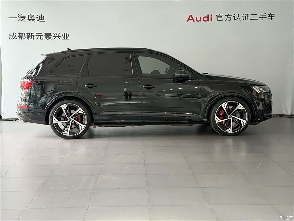 Audi Q7, 2024 3