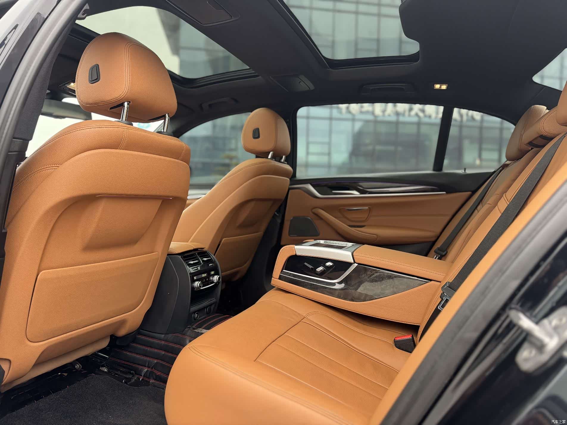 BMW 5 Series, 2017 6