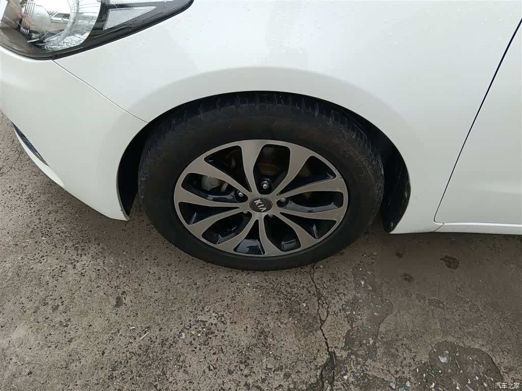 Kia K3, 2015 23
