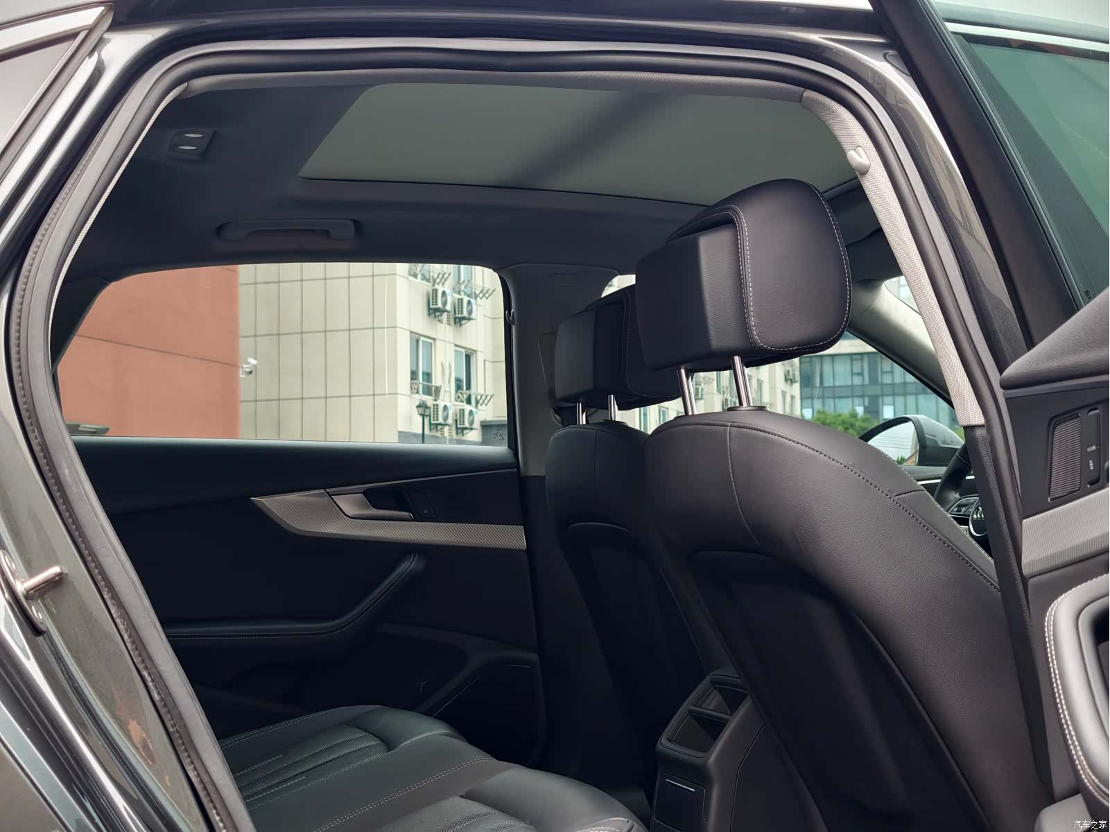 Audi A4L, 2021 11
