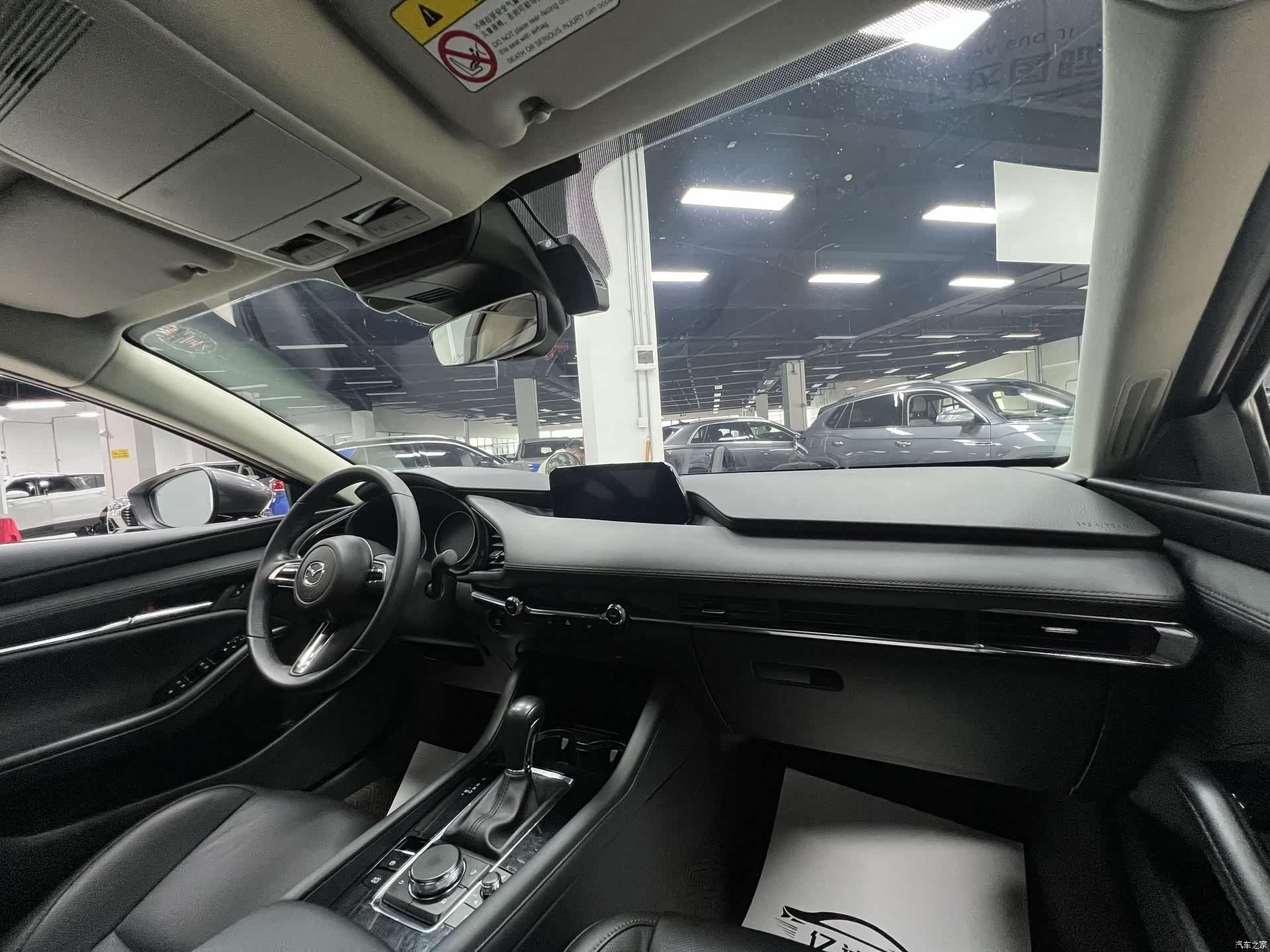 Mazda Mazda3, 2022 13