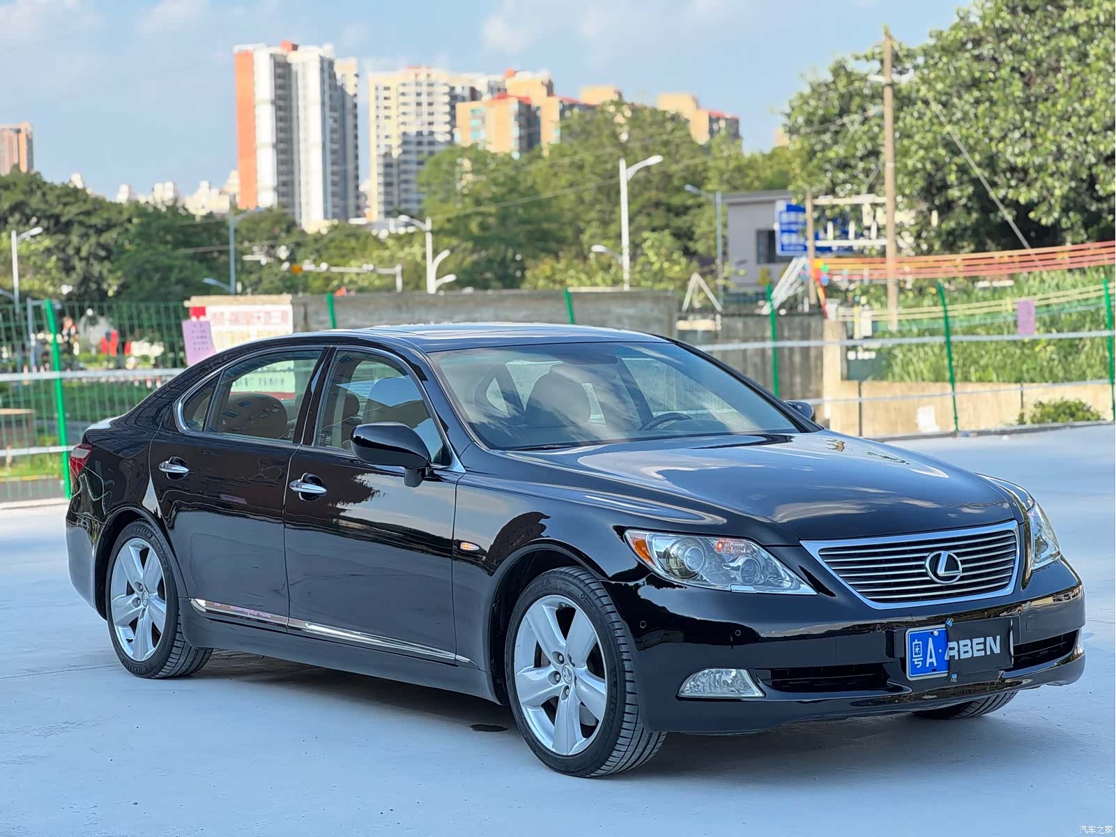 Lexus LS, 2007 3