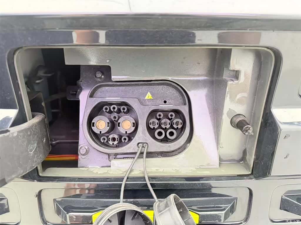 Geely Panda, 2024 19