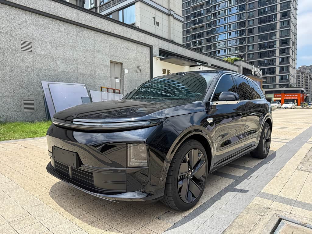 Li Auto L6