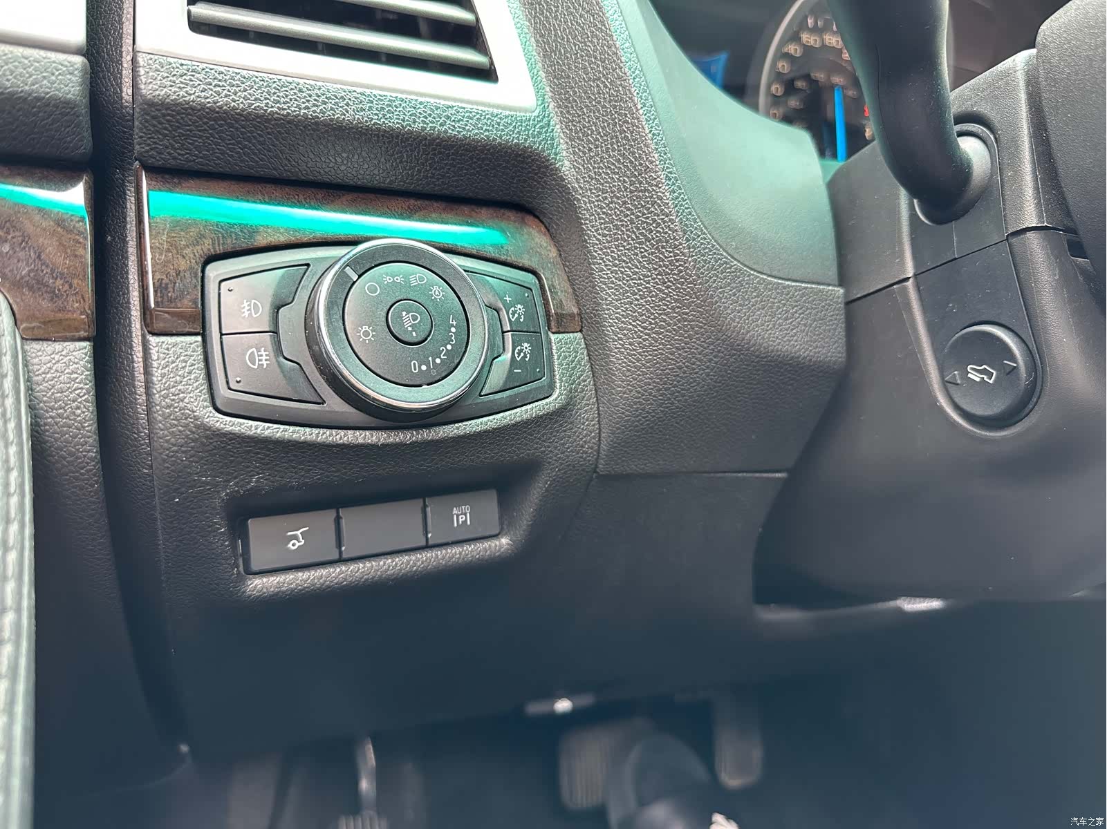 Ford Explorer, 2015 20