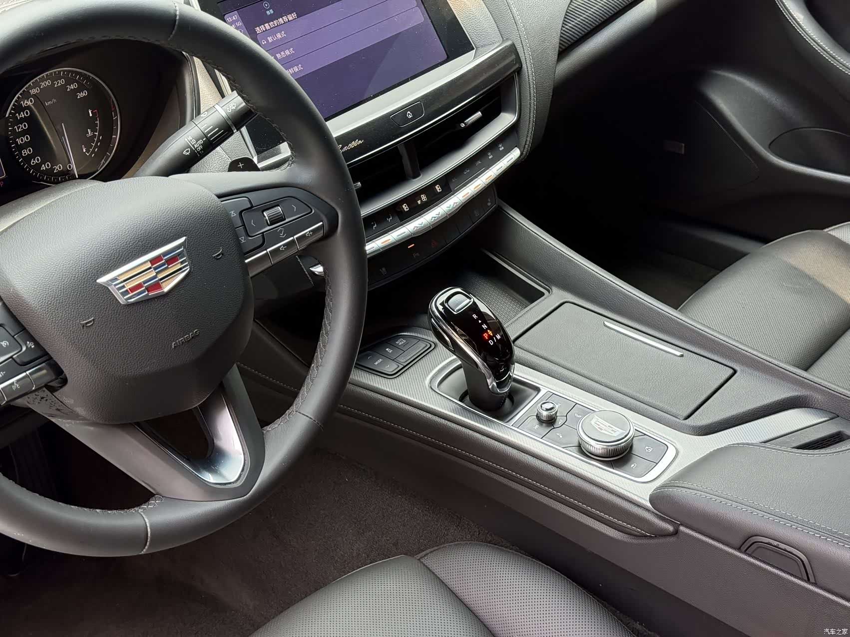 Cadillac CT5, 2022 12