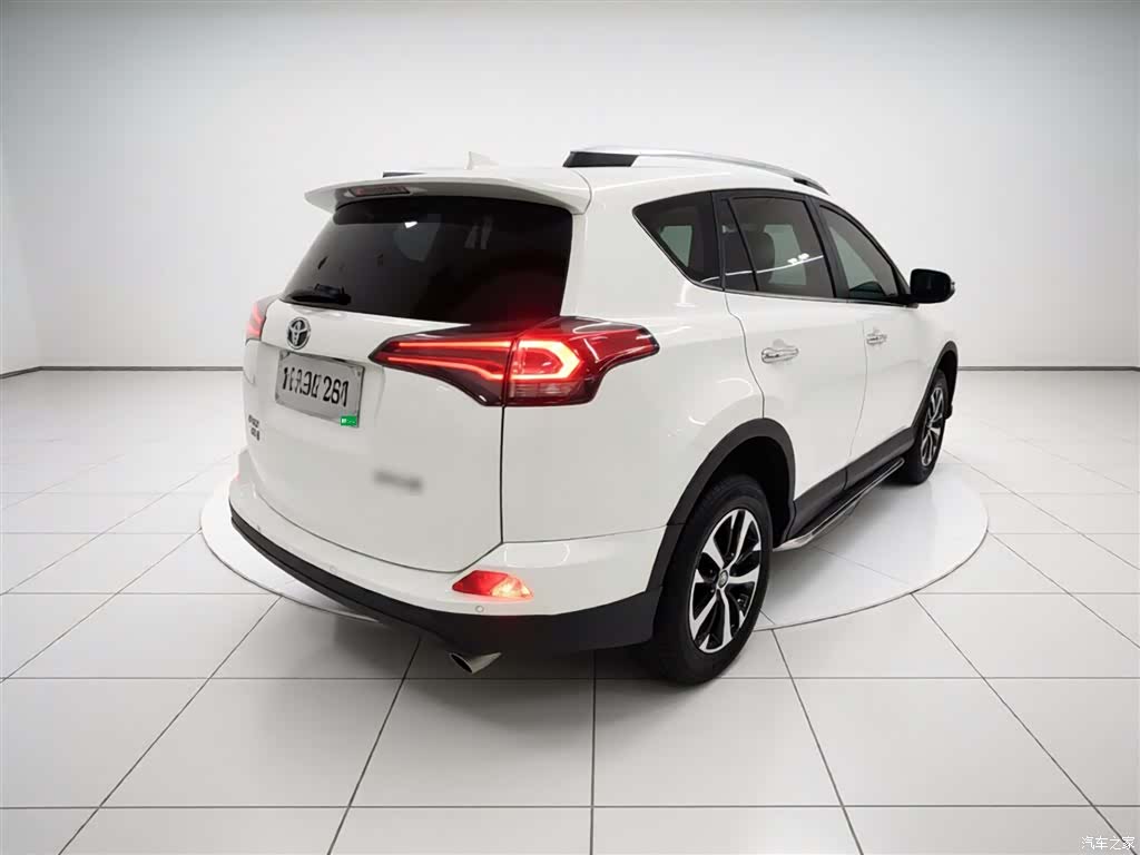 Toyota RAV4, 2017 7