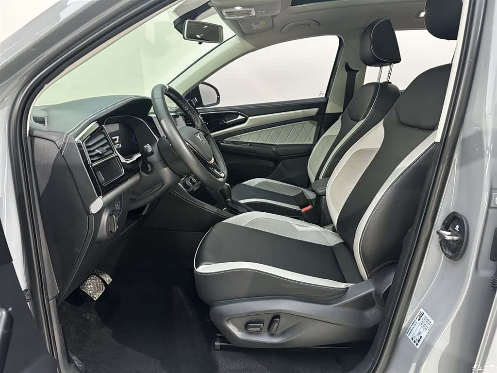 Volkswagen VS7, 2023 17