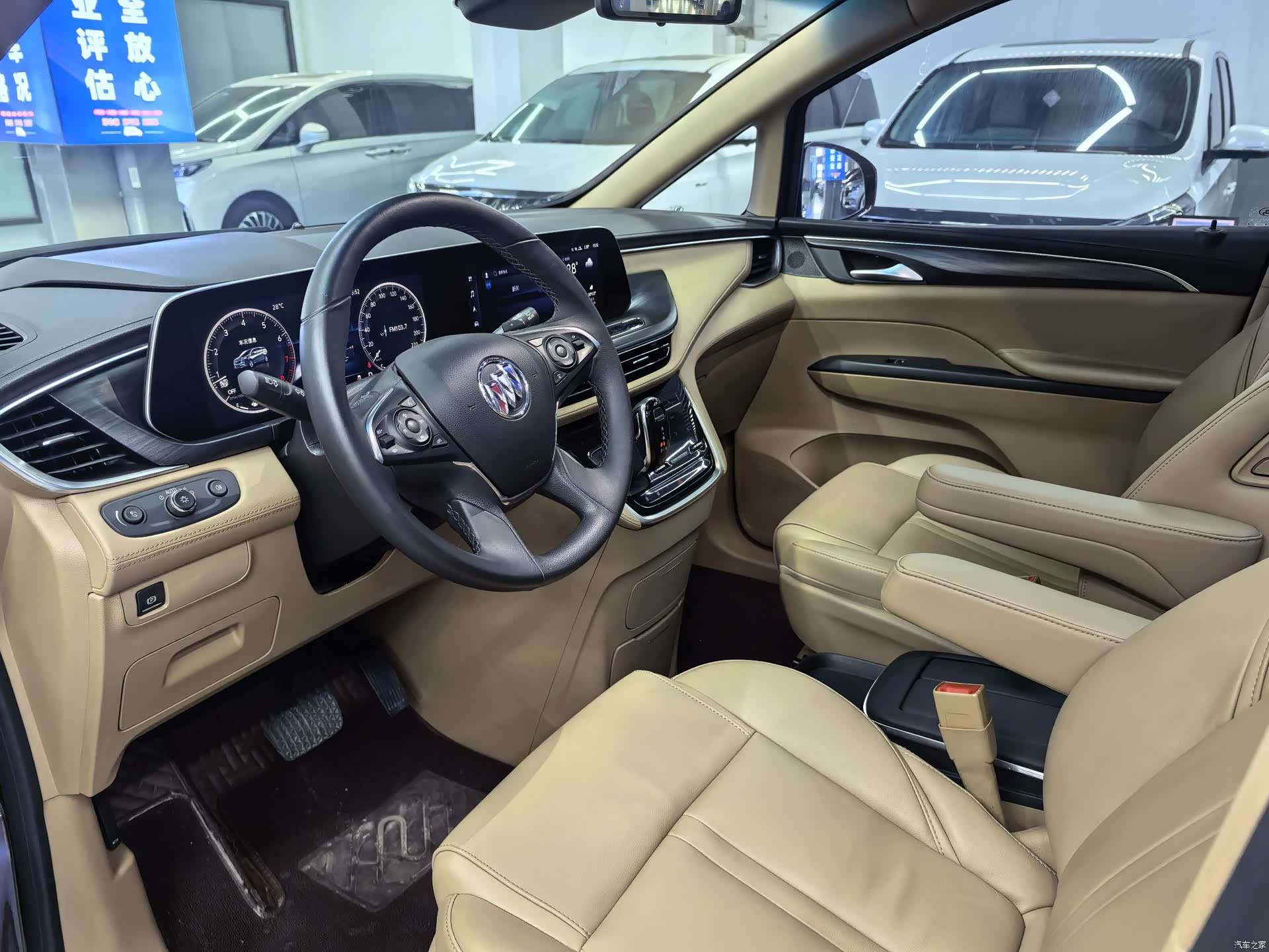 Buick GL8, 2021 все фото