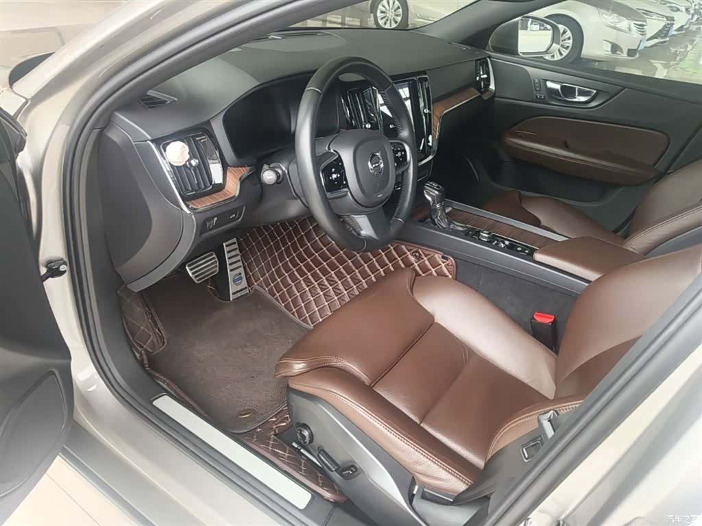 Volvo S60, 2021 16