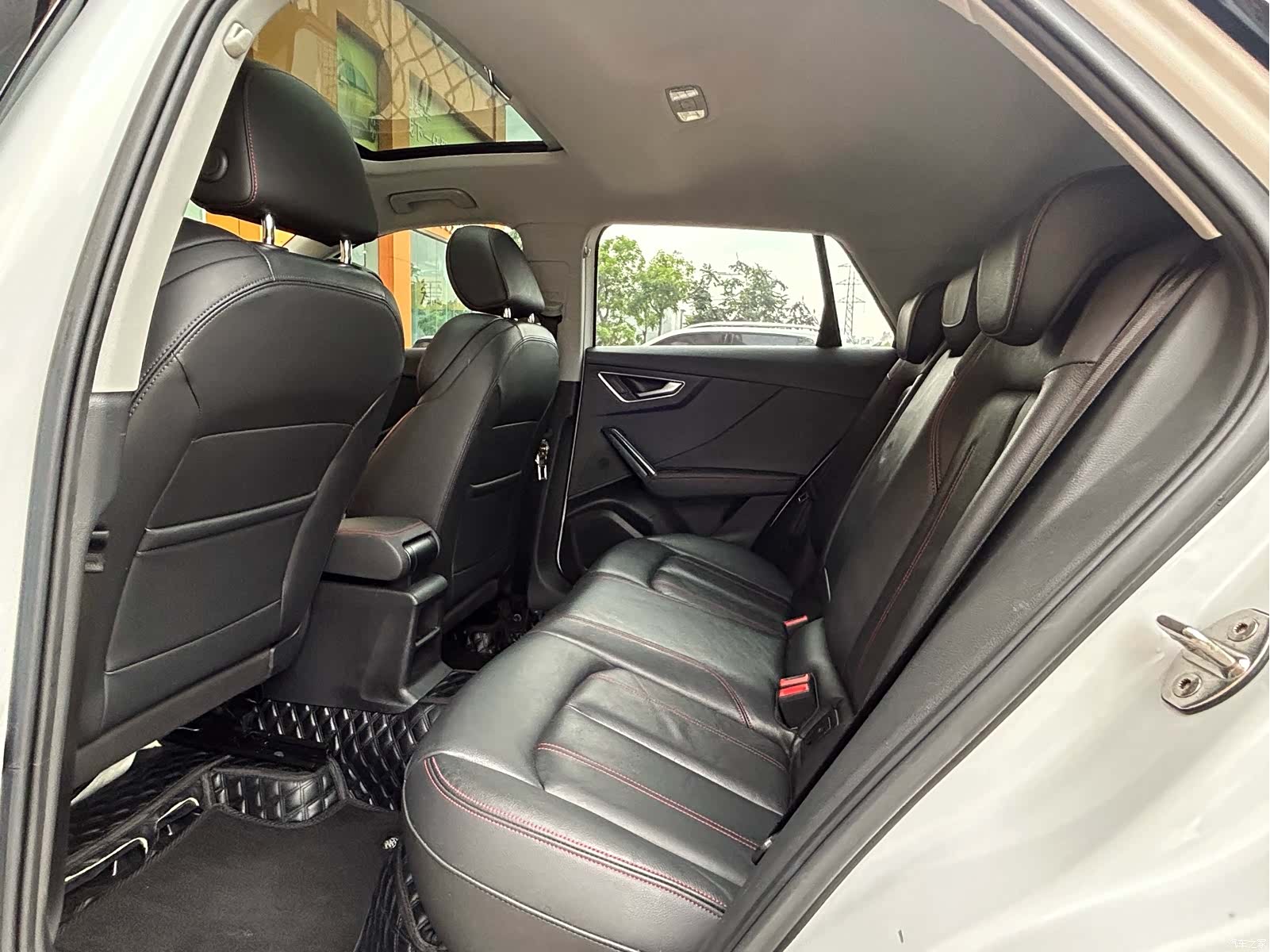 Audi Q2L, 2023 12