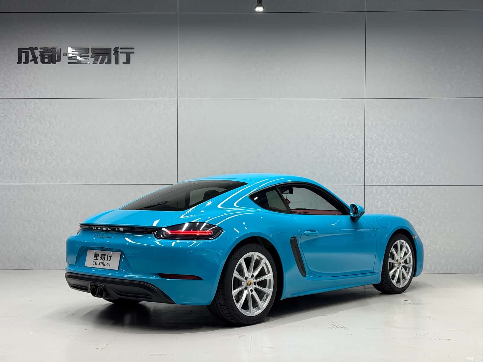 Porsche Cayman, 2019 все фото