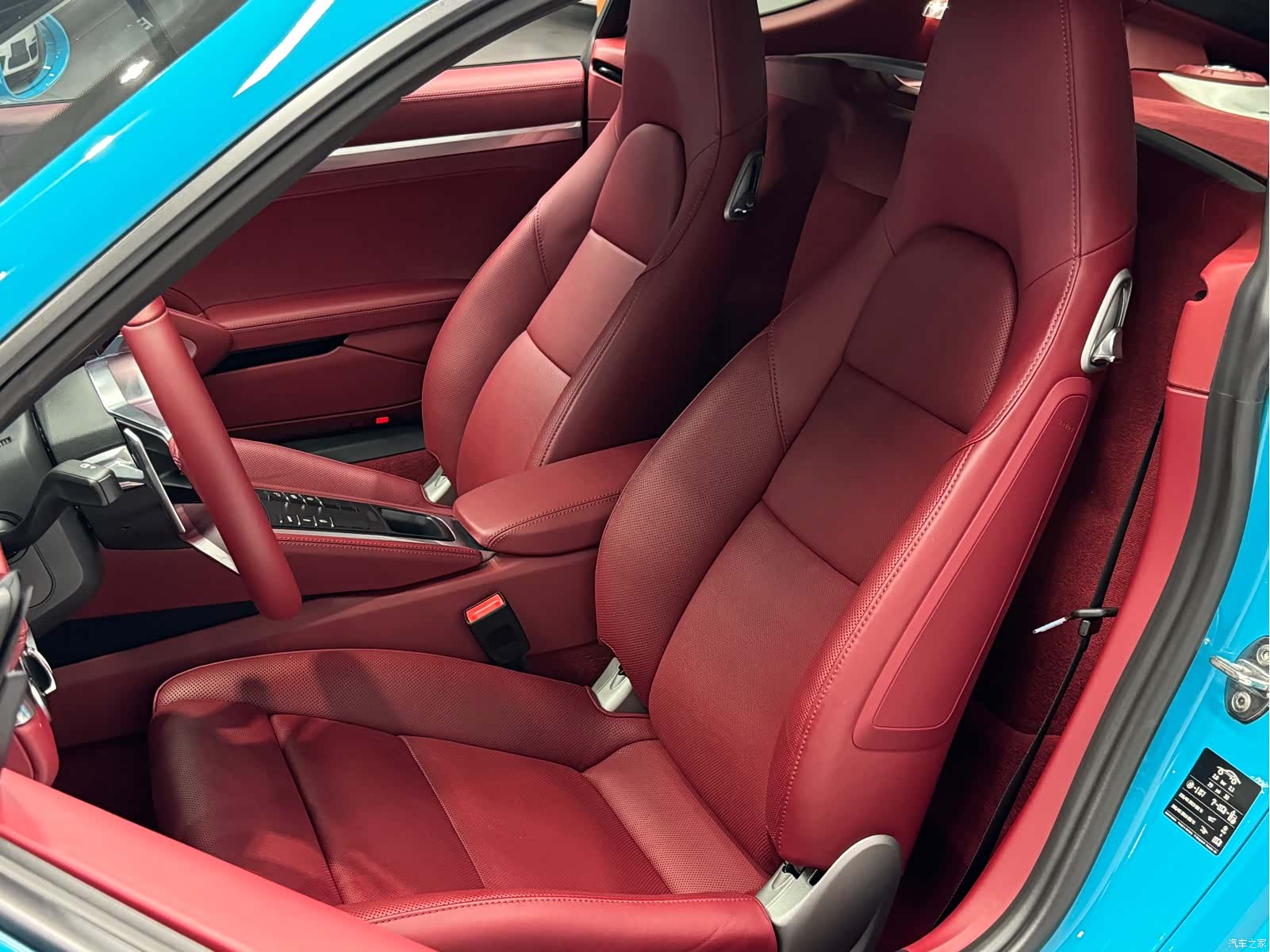 Porsche Cayman, 2019 28