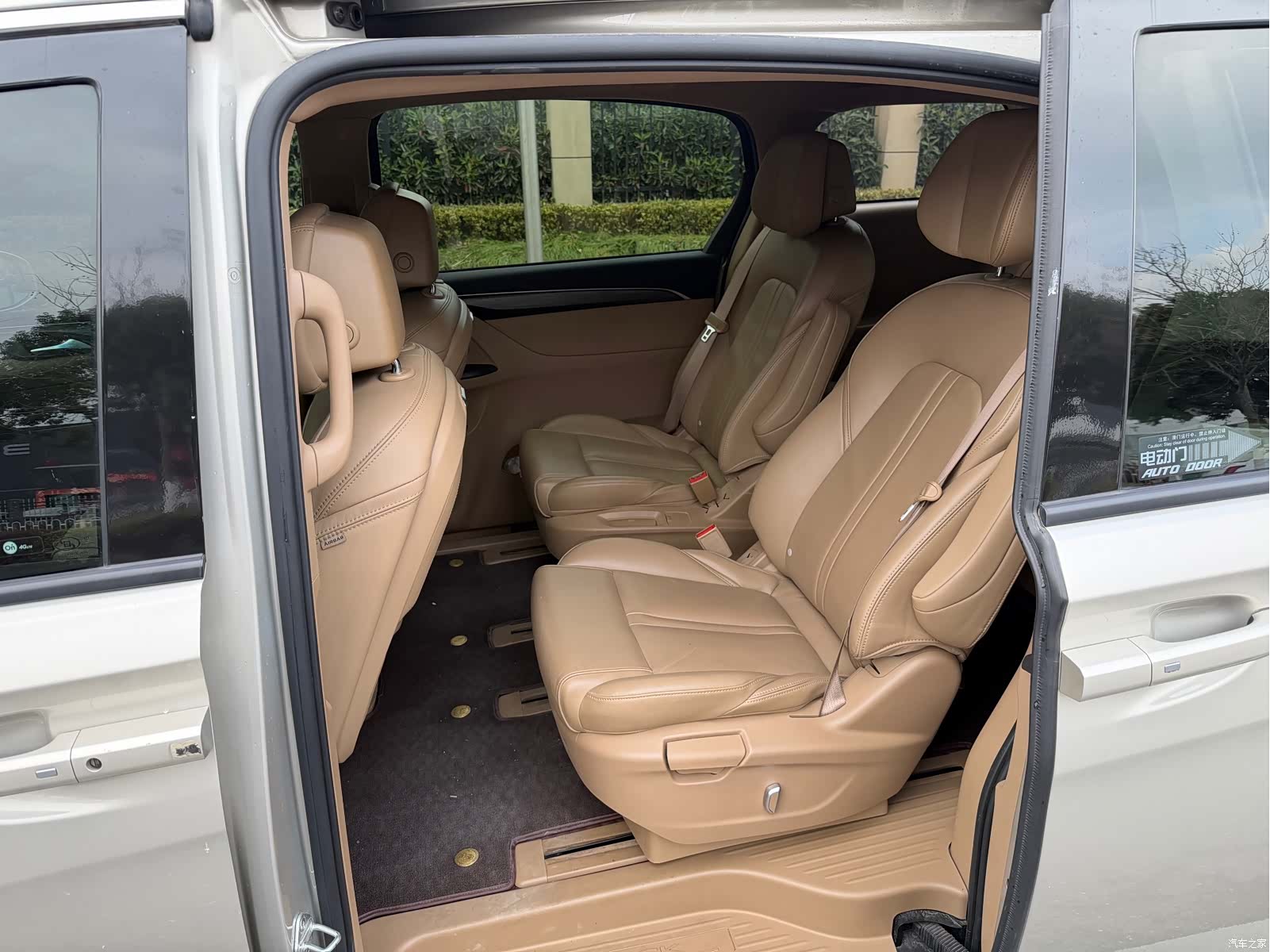 Buick GL8, 2020 7