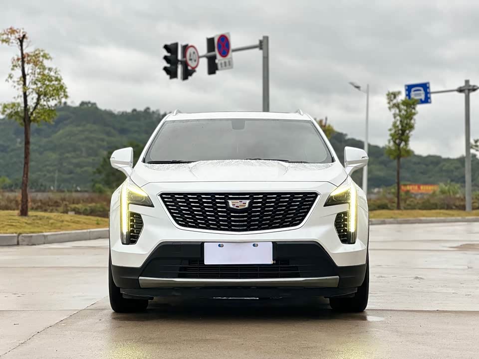 Cadillac XT4